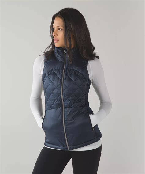 Womens Running Jackets & Vests (17) 